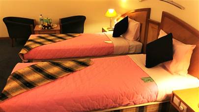 اتاق دو تخته تویین هتل پارس شیراز اتاق دو تخته تویین هتل پارس شیراز